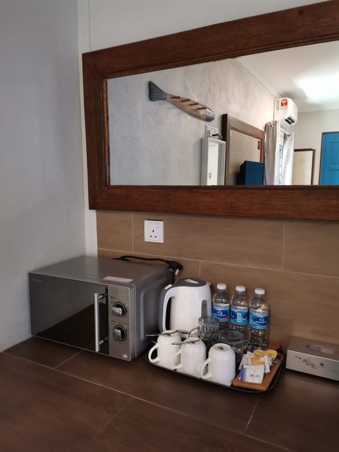 Room kitchenette