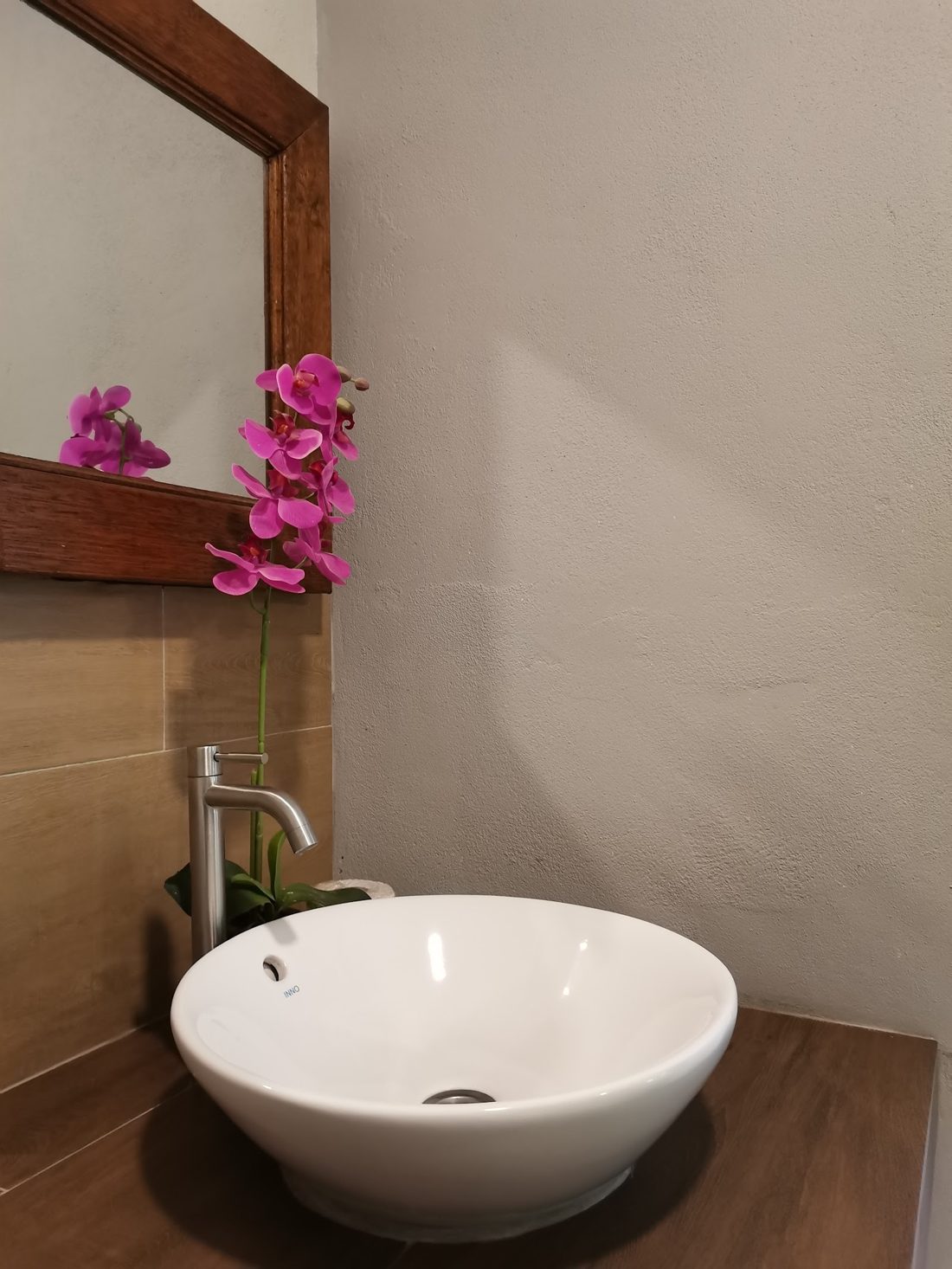 Bathroom detail